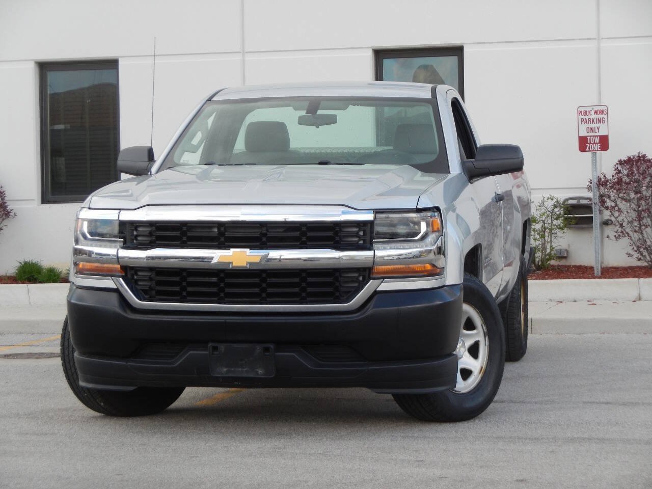 Used 2016 Chevrolet Silverado 1500 W/T w/ Trailering Package RWD image 3