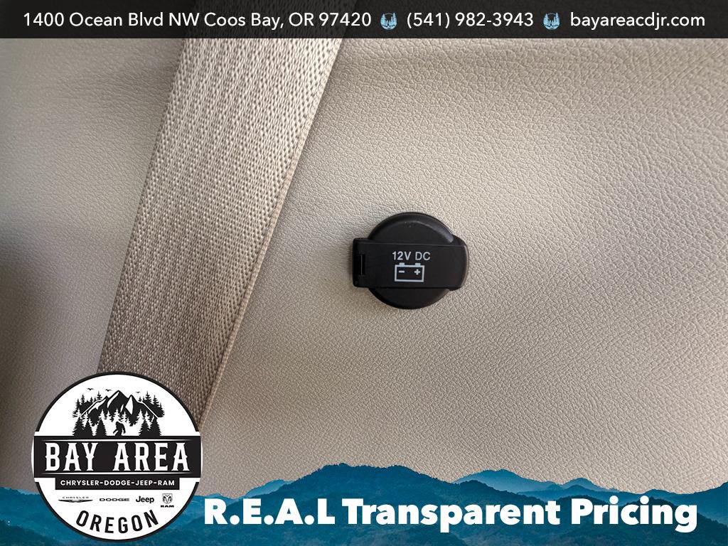 Used 2023 Chrysler Voyager LX FWD image 25