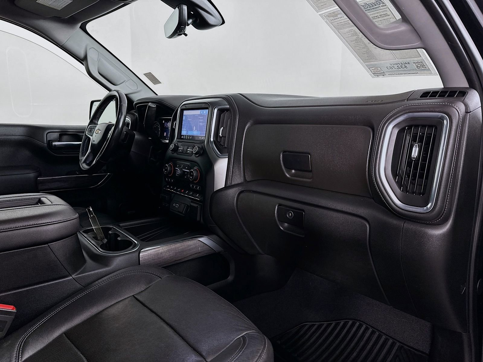 Used 2019 Chevrolet Silverado 1500 LTZ image 32