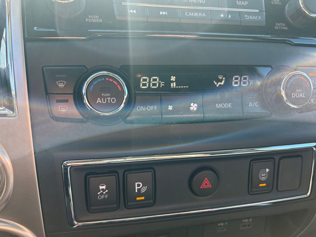 Used 2020 Nissan Titan SV w/ SV Convenience Package image 25