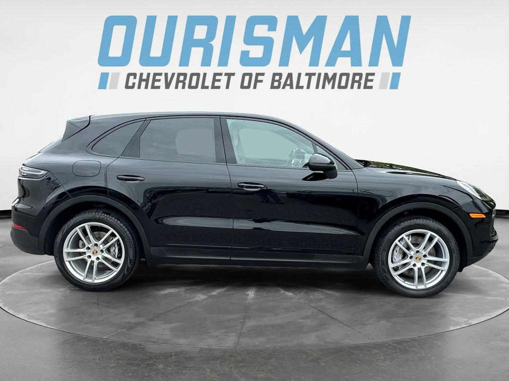 Used 2023 Porsche Cayenne AWD/4WD image 7