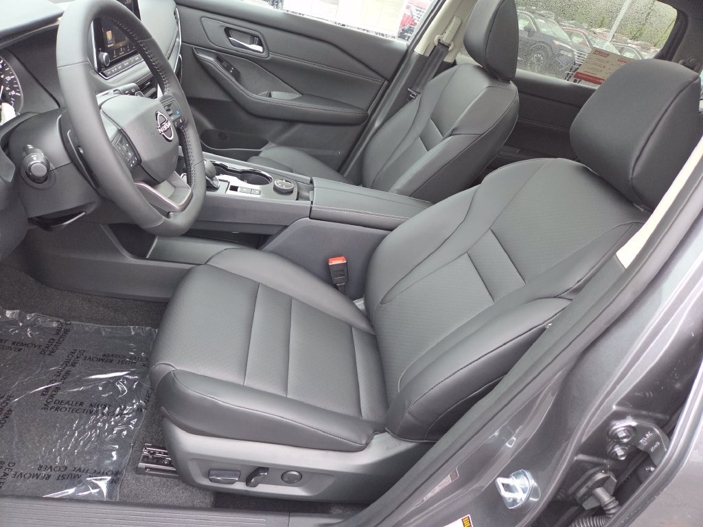 New 2026 Nissan Rogue Dark Armor AWD/4WD image 31