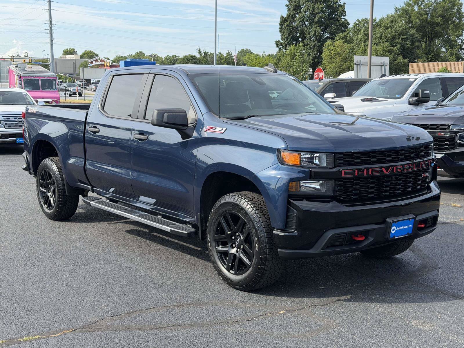 Used 2022 Chevrolet Silverado 1500 Custom Trail Boss w/ Safety Confidence Package AWD/4WD image 1