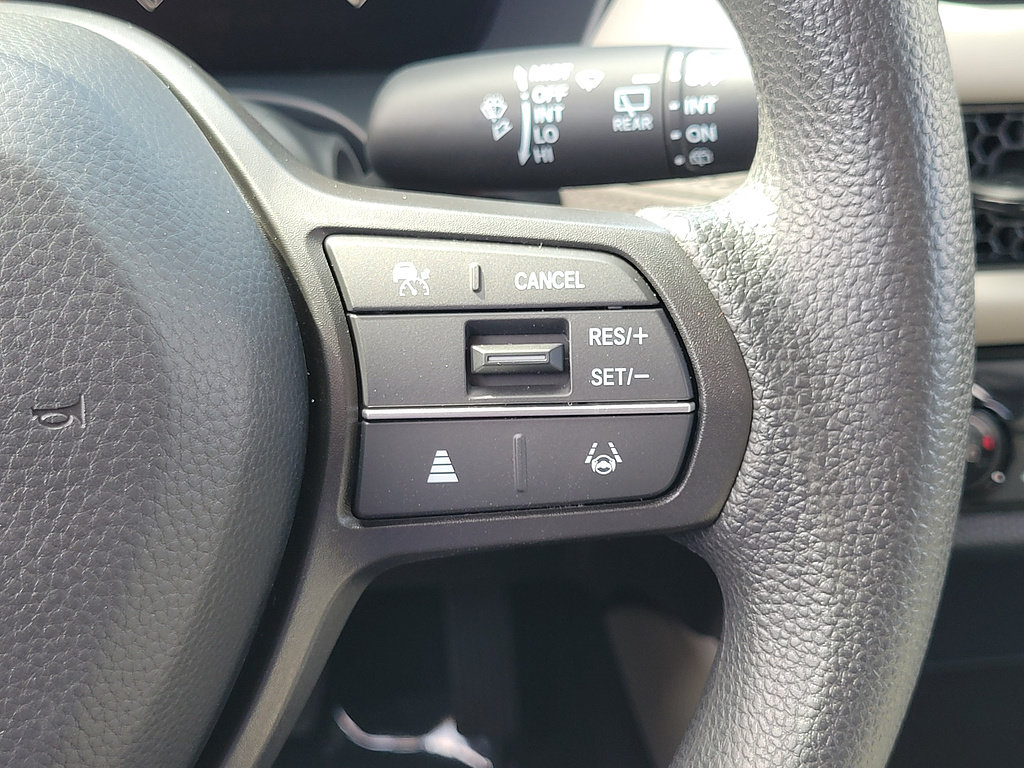 Used 2025 Honda HR-V LX image 24