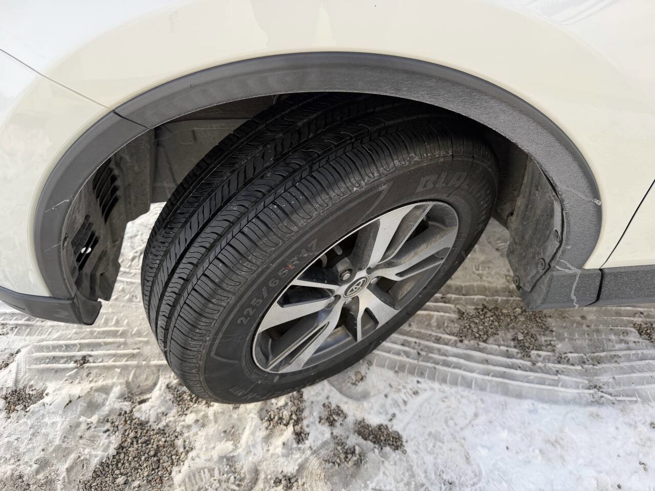 Used 2018 Toyota RAV4 Adventure image 20