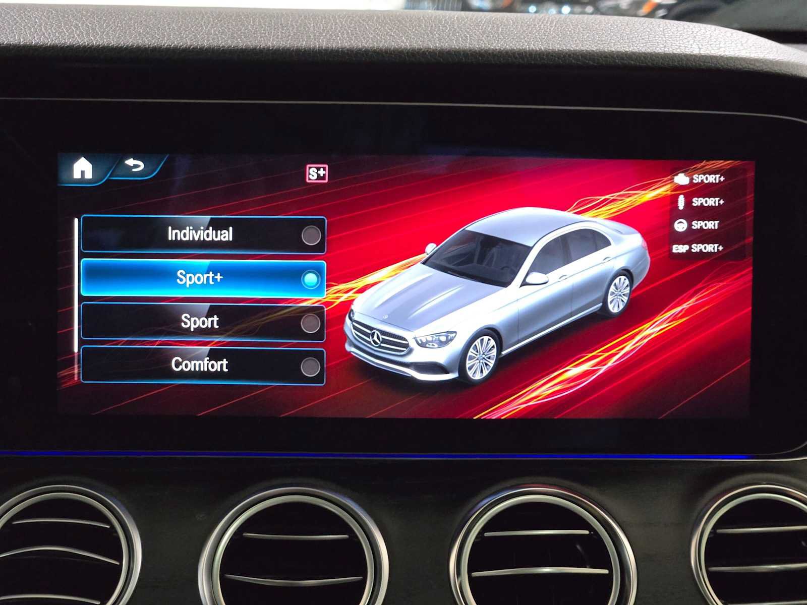 Used 2023 Mercedes-Benz E 450 4MATIC Sedan image 31