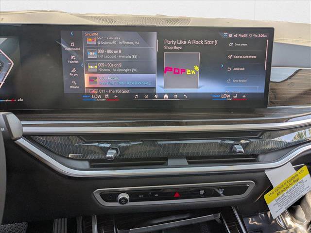 Used 2026 BMW X7 xDrive40i w/ Premium Package image 12