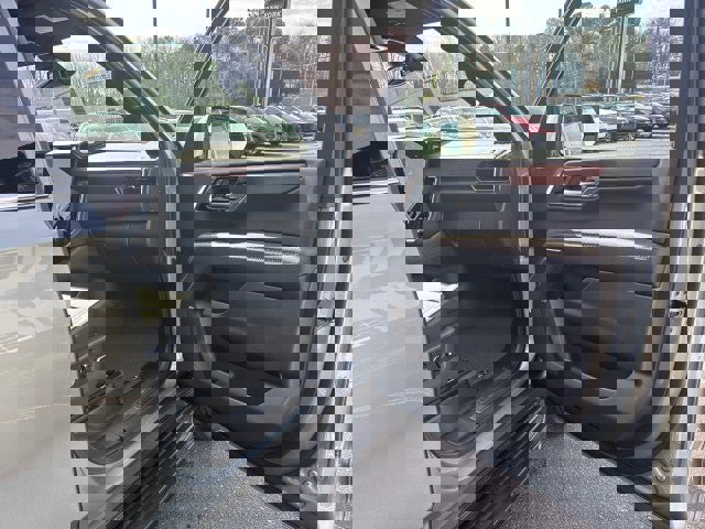 New 2026 GMC Yukon XL Denali image 42