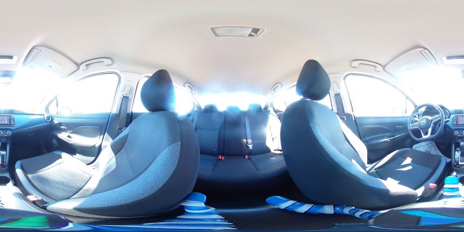 Used 2025 Nissan Versa SV image 40