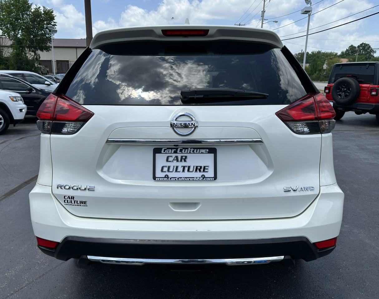 Used 2017 Nissan Rogue SV AWD/4WD image 15