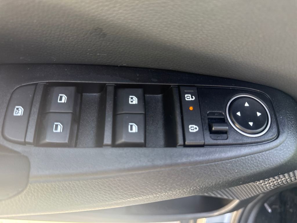 Used 2024 Kia Seltos EX image 15