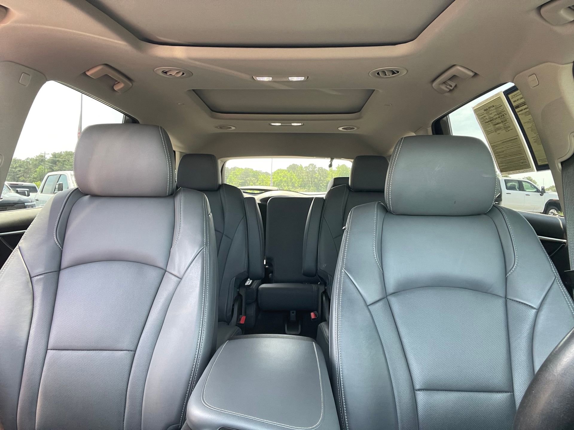 Used 2020 Buick Enclave Essence w/ Sound and Sites Package image 26