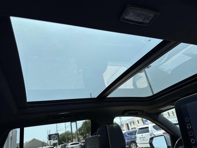 Used 2026 GMC Yukon Elevation w/ Elevation Premium Package RWD image 13