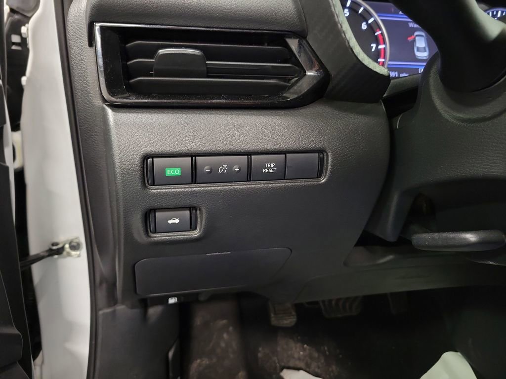 Used 2023 Nissan Sentra SV image 21