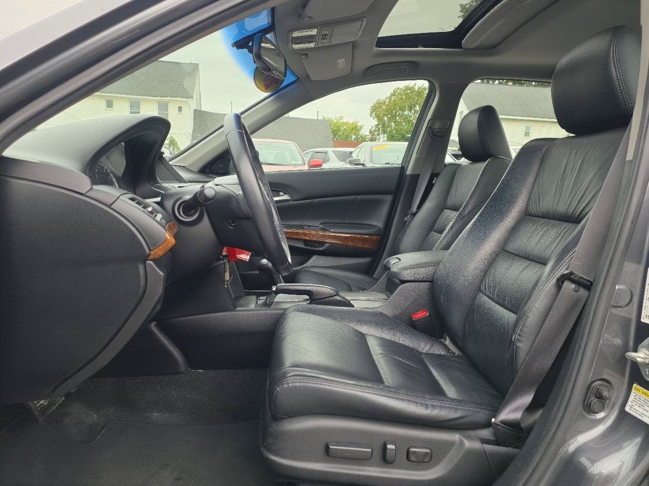 Used 2011 Honda Accord EX-L image 15