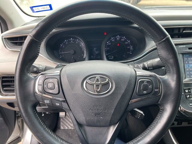 Used 2016 Toyota Avalon Touring image 8