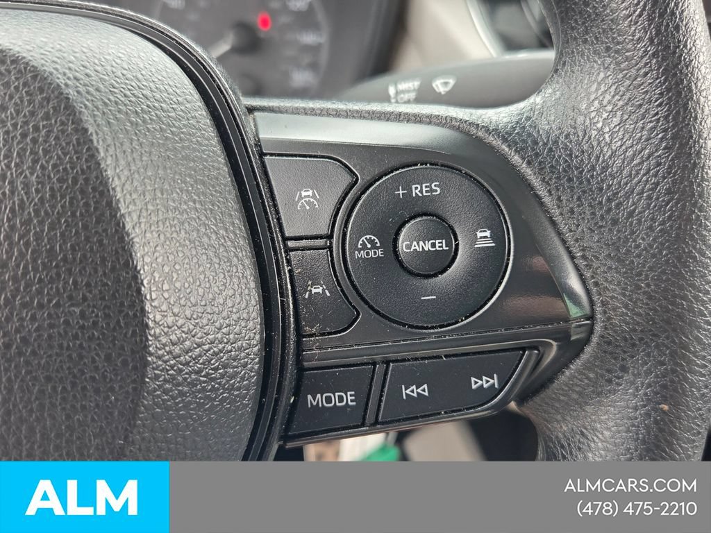 Used 2024 Toyota Corolla Cross L FWD image 25