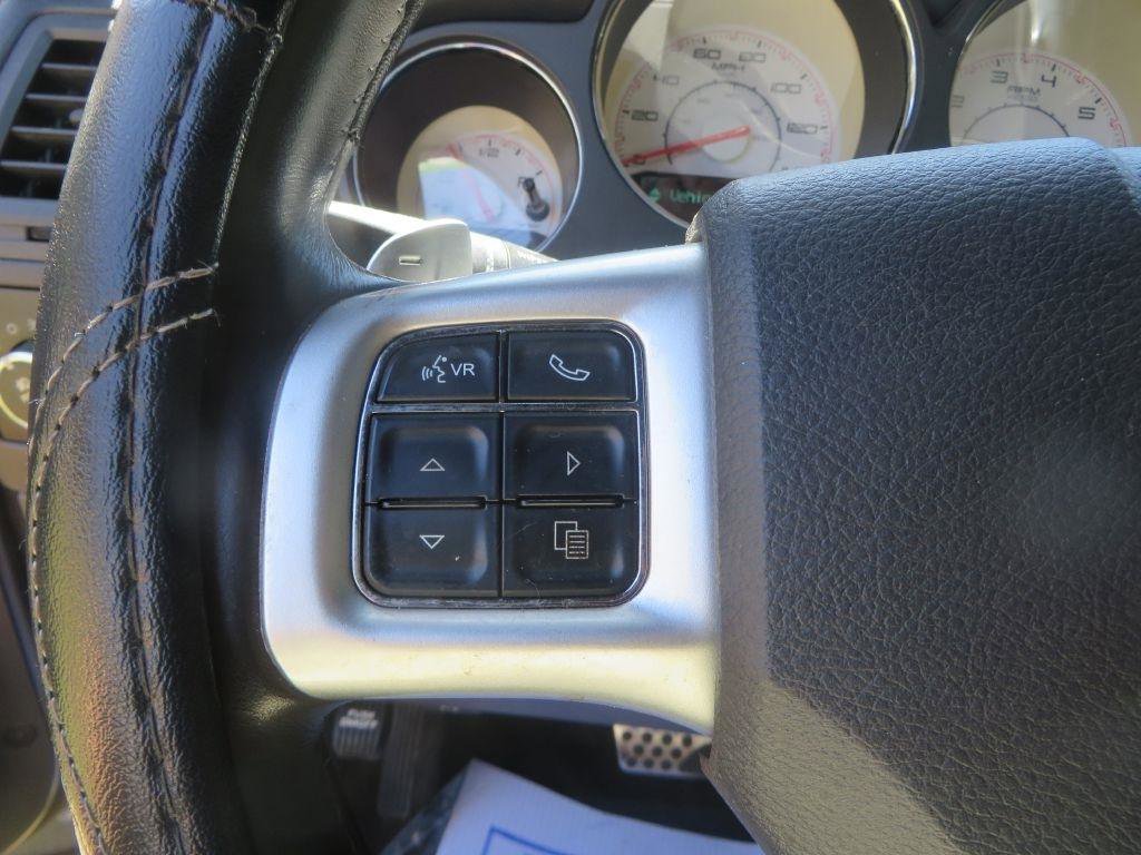 Used 2013 Dodge Challenger SXT image 13