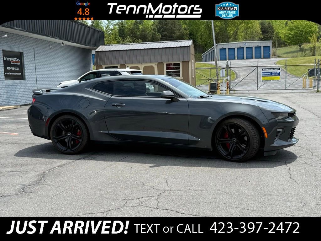 Used 2016 Chevrolet Camaro SS RWD image 4