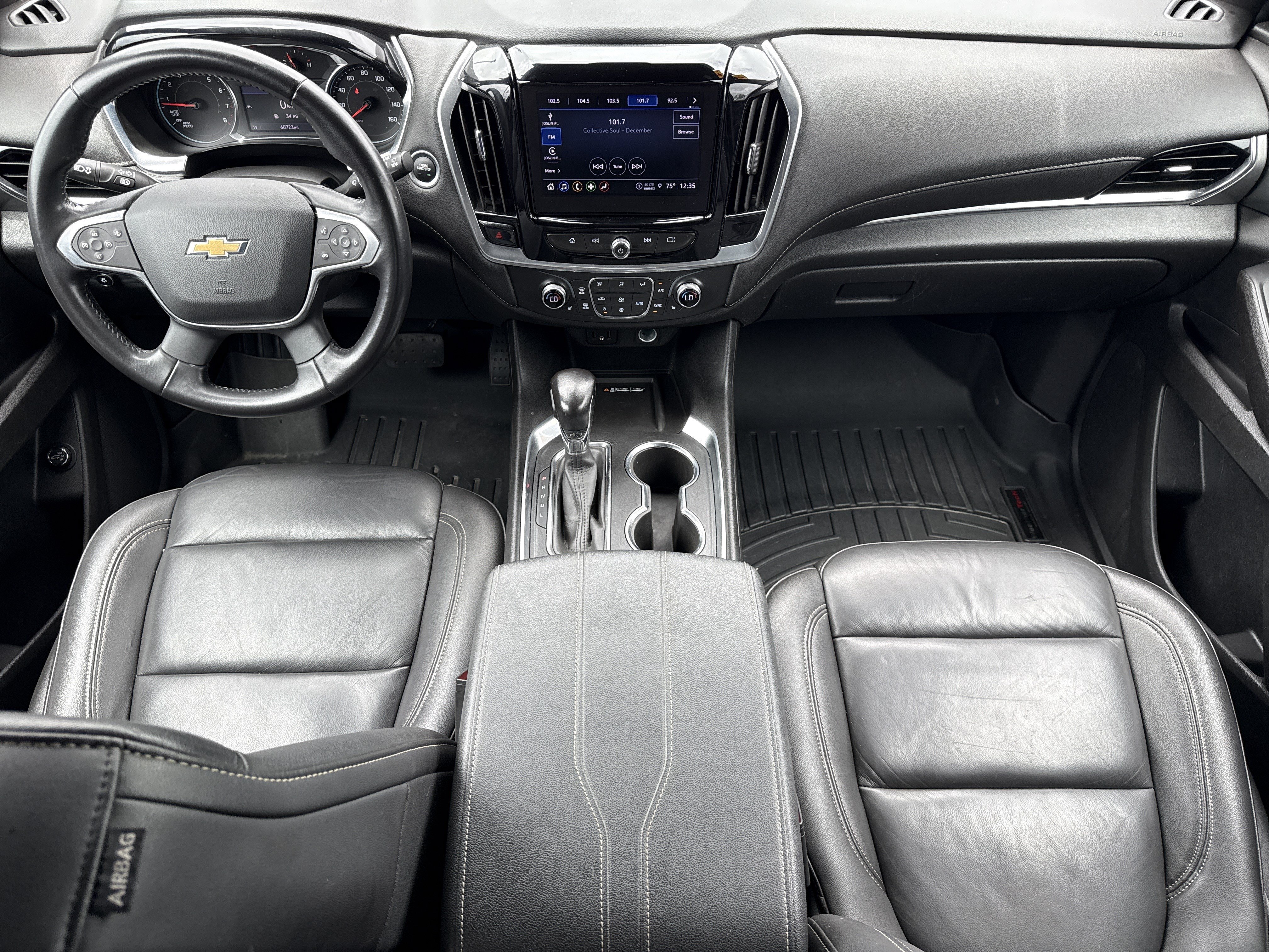 Used 2022 Chevrolet Traverse LT FWD image 27