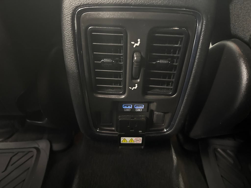 Used 2022 Jeep Grand Cherokee Limited AWD/4WD image 18
