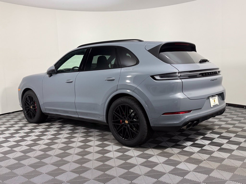 New 2026 Porsche Cayenne S AWD/4WD image 3