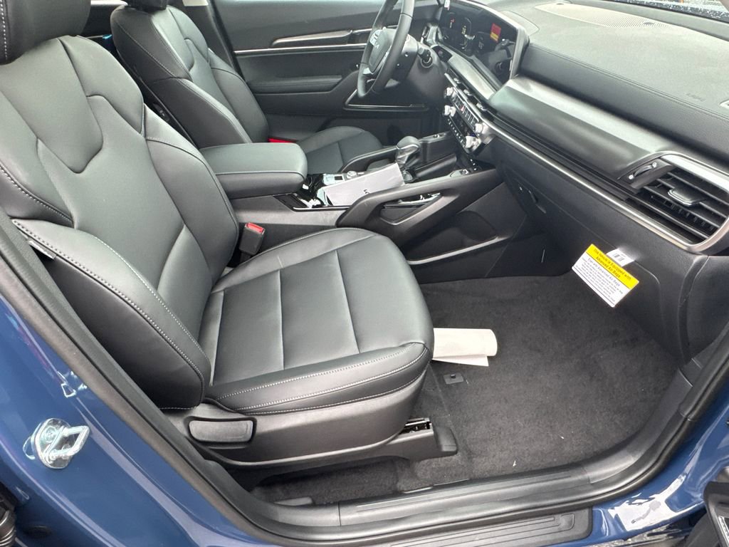 New 2026 Kia Sportage EX image 13