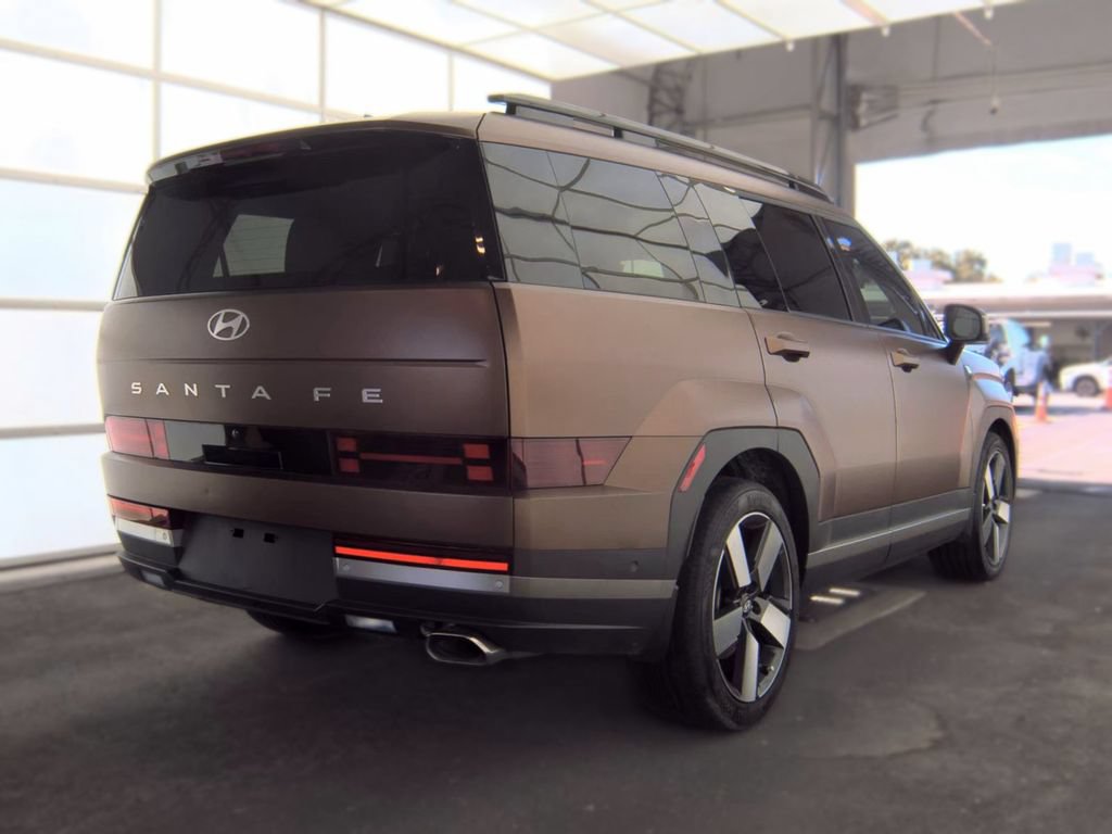 Used 2024 Hyundai Santa Fe Limited FWD image 7