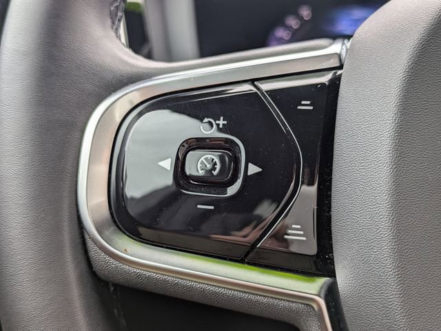 Certified 2023 Volvo V60 B5 Cross Country Plus w/ Climate Package image 17