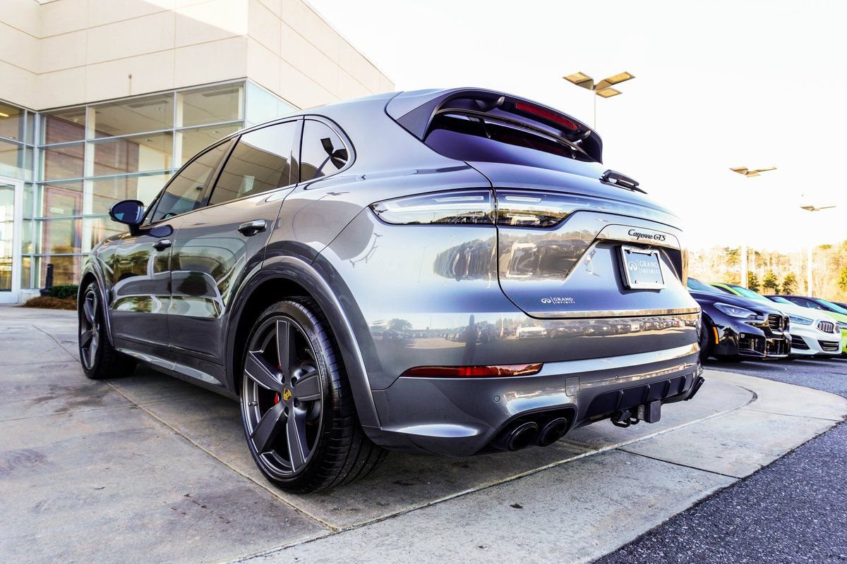 Used 2021 Porsche Cayenne GTS image 10