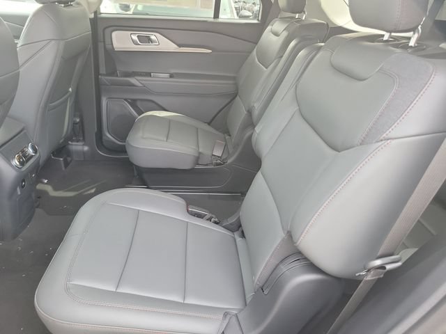 New 2026 Ford Explorer Active w/ Active Comfort Package RWD image 18