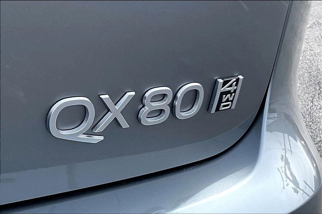 Used 2025 INFINITI QX80 Sensory image 8