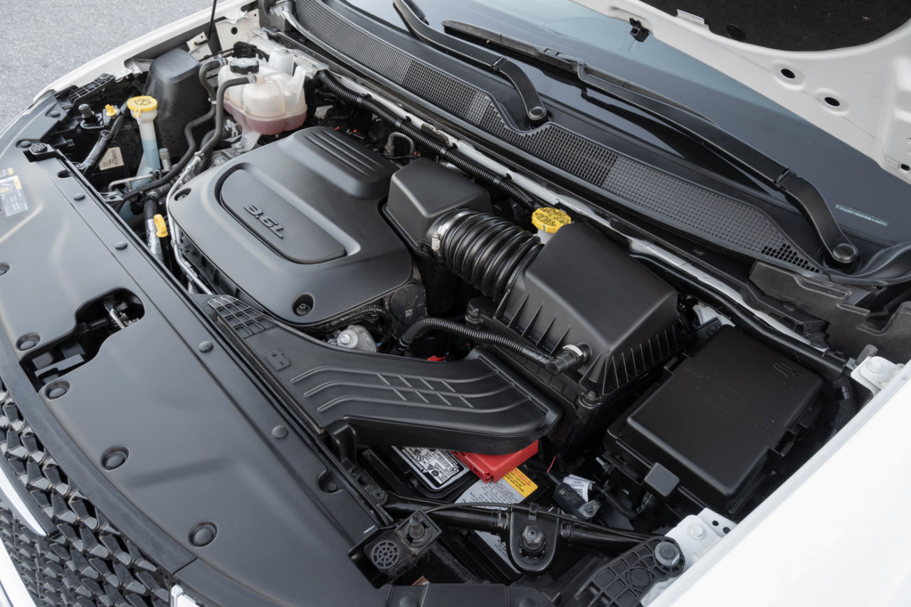 Used 2024 Chrysler Pacifica Touring-L image 44