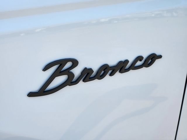 Used 2023 Ford Bronco Wildtrak AWD/4WD image 12