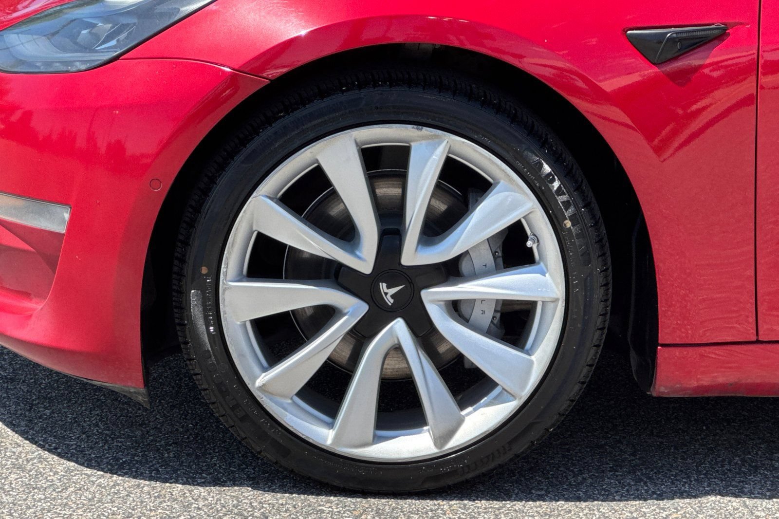 Used 2022 Tesla Model 3 Long Range AWD/4WD image 25