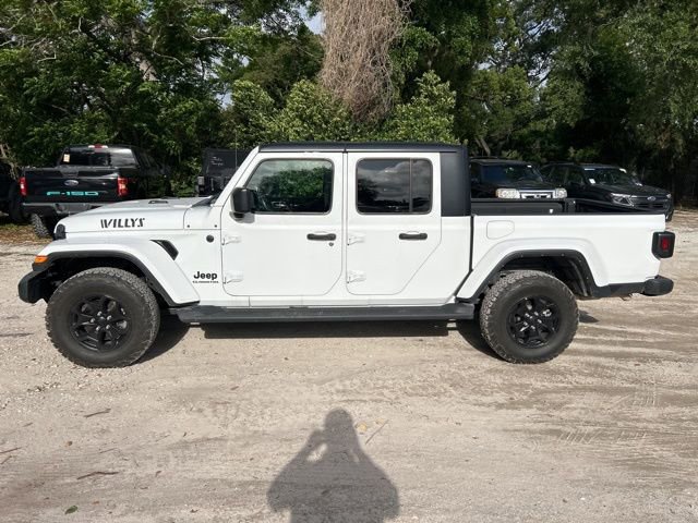 Used 2022 Jeep Gladiator Willys image 15
