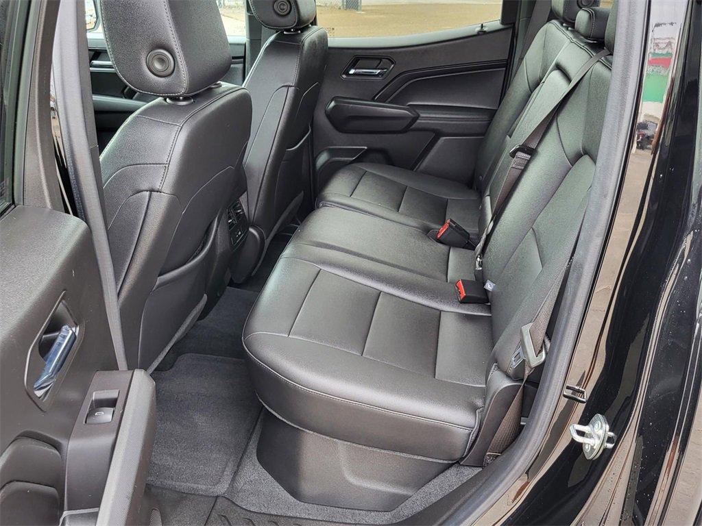 Used 2023 Chevrolet Colorado LT w/ LT Convenience Package III image 12