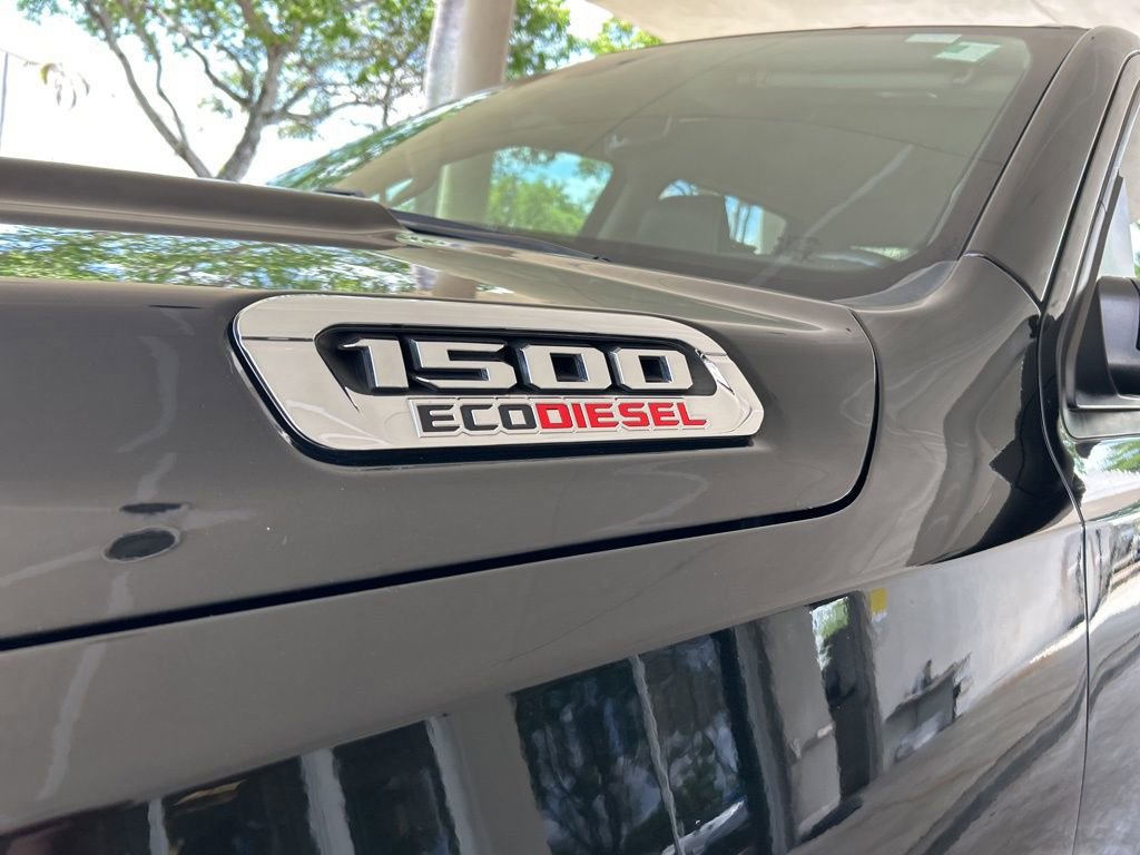 Used 2022 RAM 1500 Laramie AWD/4WD image 14