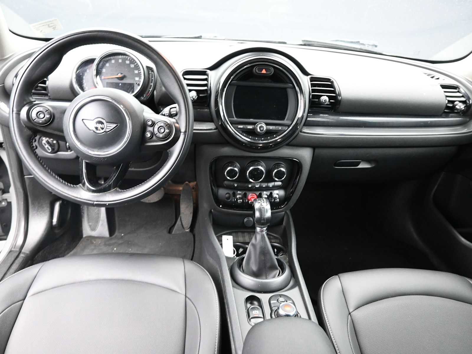 Used 2018 MINI Cooper Clubman image 12