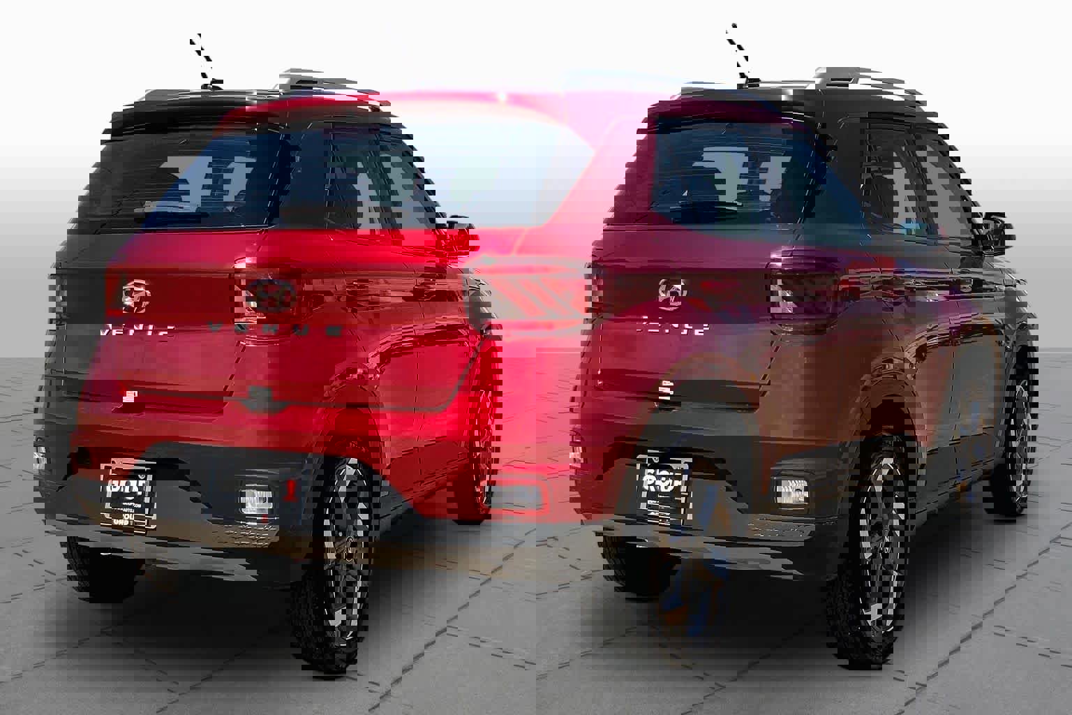 Used 2025 Hyundai Venue SEL FWD image 13