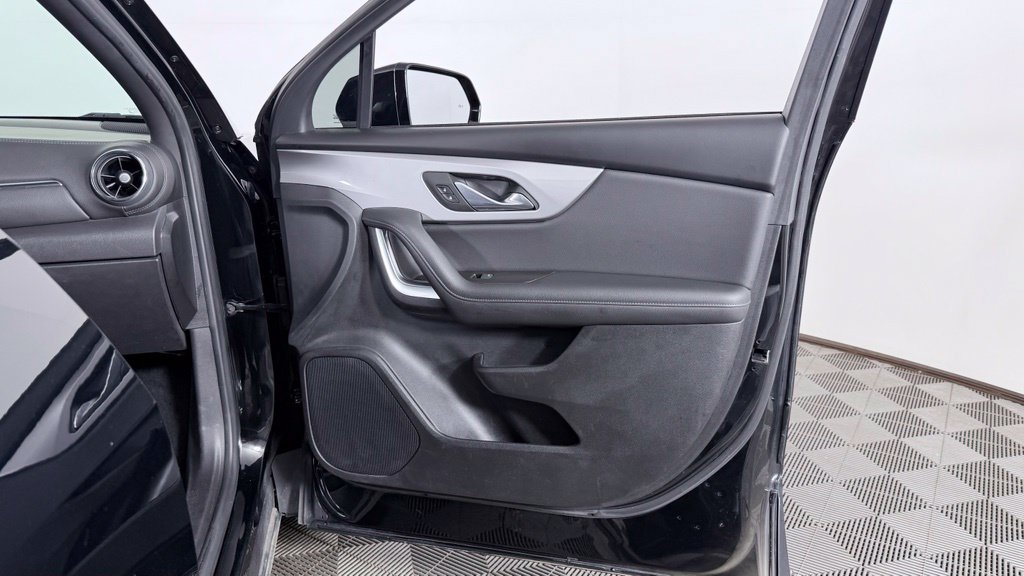 Used 2022 Chevrolet Blazer LT w/ Redline Edition AWD/4WD image 34