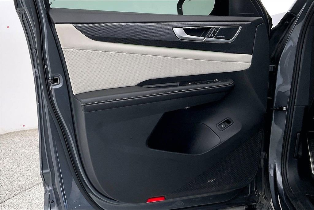 Used 2024 Volkswagen Atlas Cross Sport SEL Premium R-Line image 24