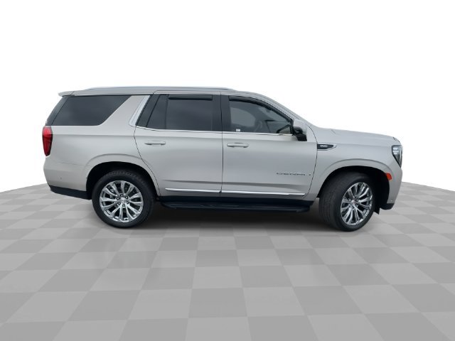 Used 2024 GMC Yukon Denali w/ Advanced Technology Package AWD/4WD image 9