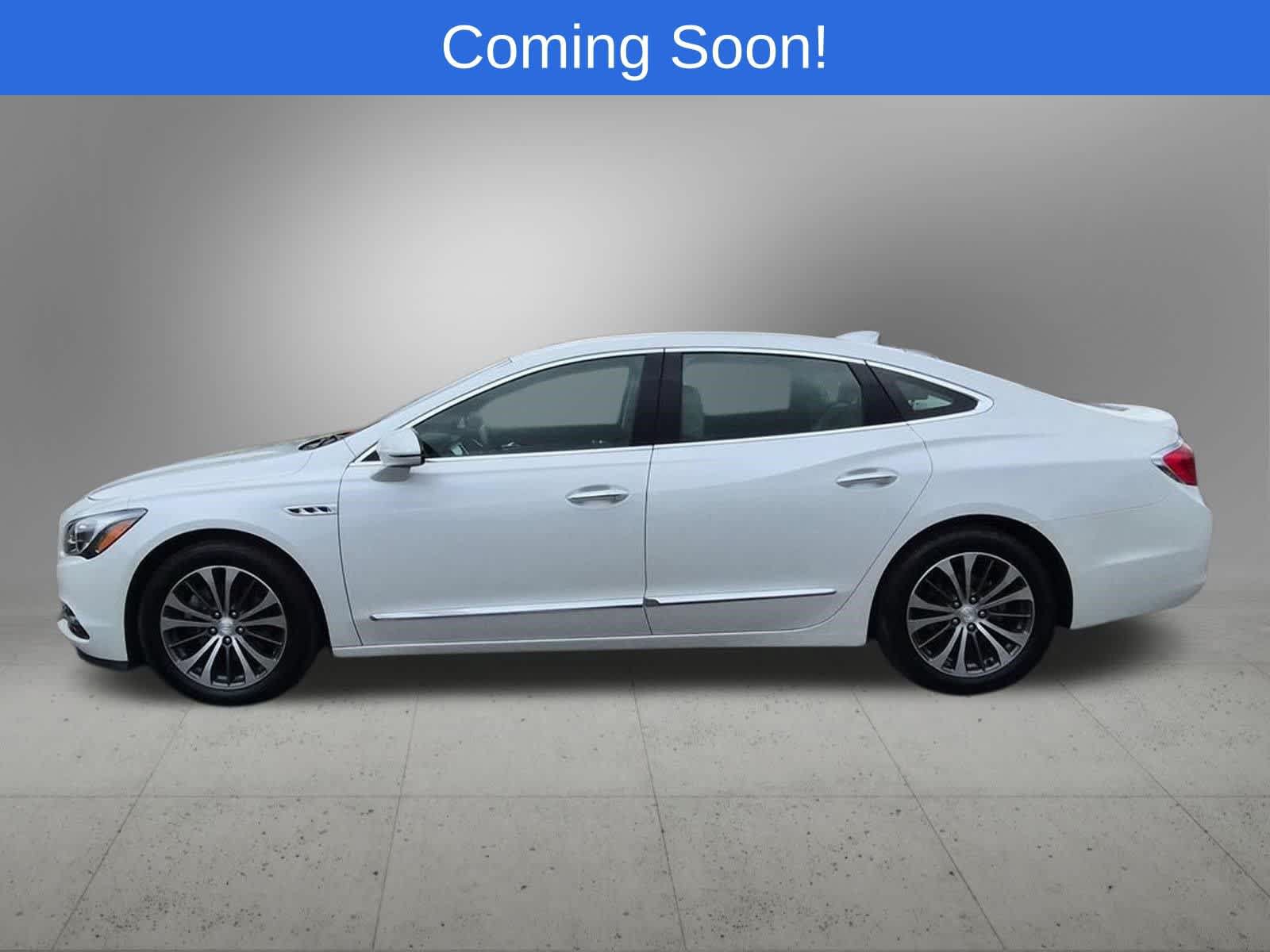 Used 2017 Buick LaCrosse Essence FWD image 3
