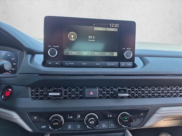 Used 2025 Honda Accord SE image 17