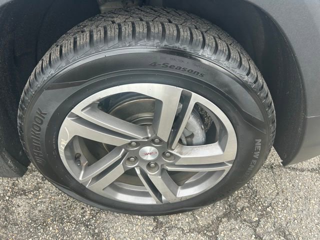 Used 2019 GMC Terrain SLT w/ Preferred Package image 2