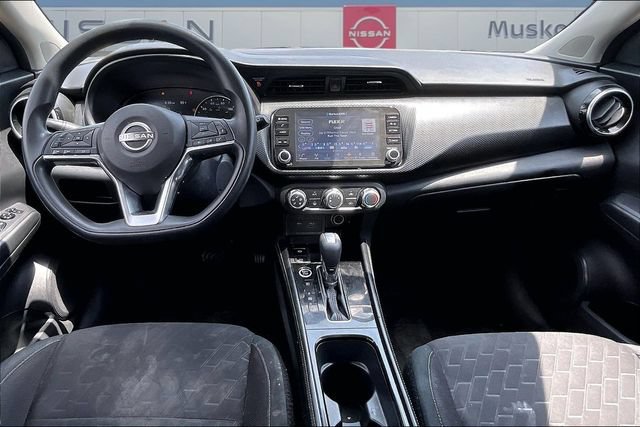 Used 2024 Nissan Kicks SV FWD image 7
