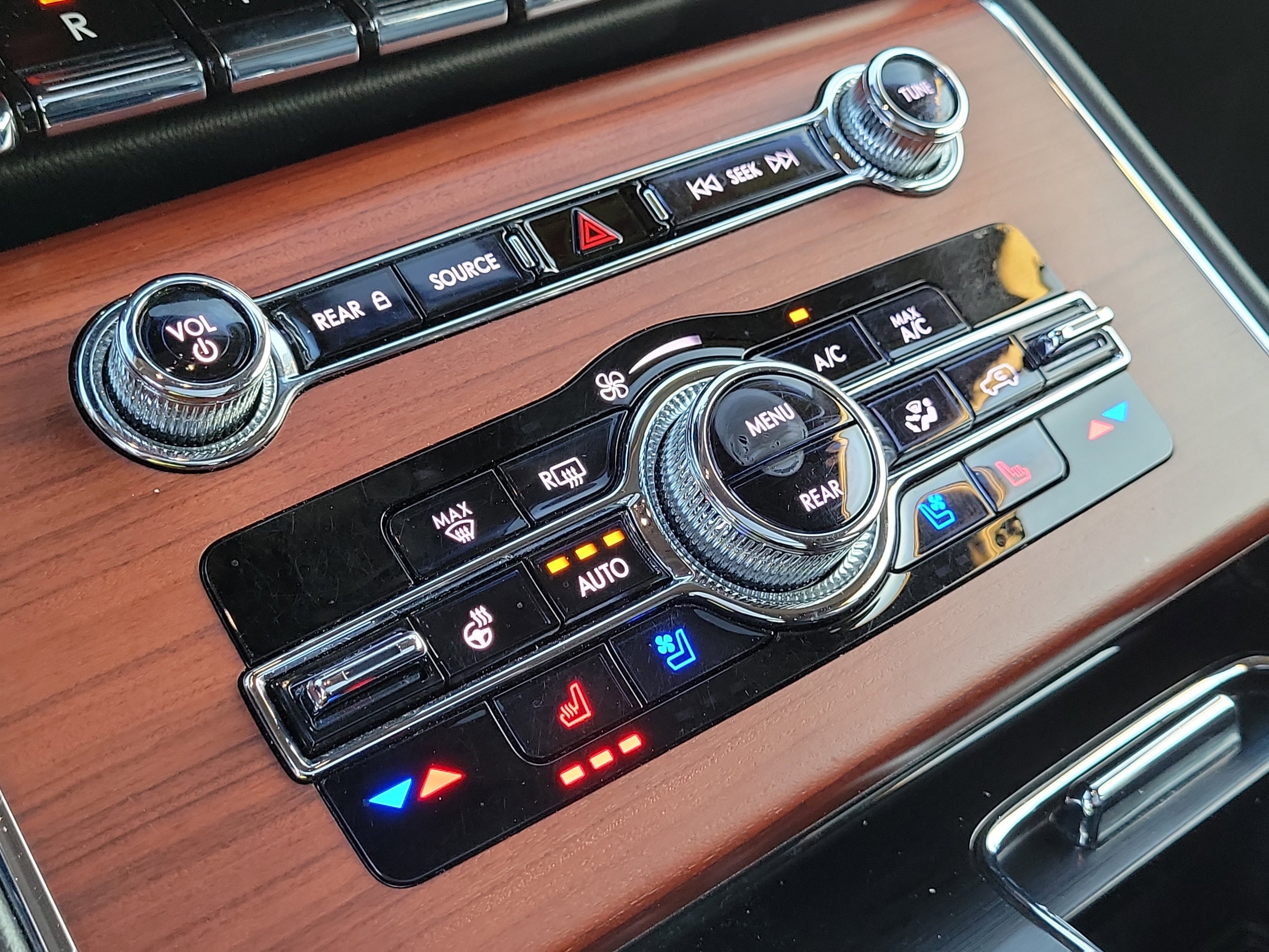 Used 2021 Lincoln Aviator Reserve w/ Equipment Group 201A image 30