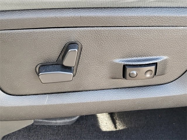 Used 2019 RAM 1500 Classic Warlock w/ Electronics Group image 18