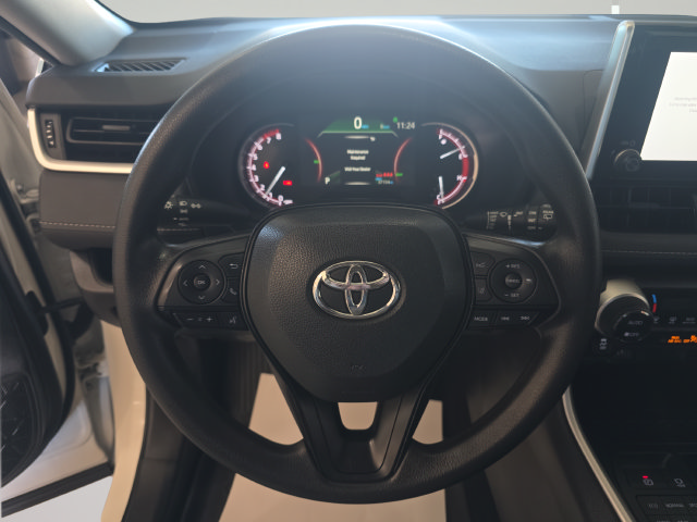 Used 2024 Toyota RAV4 XLE AWD/4WD image 14